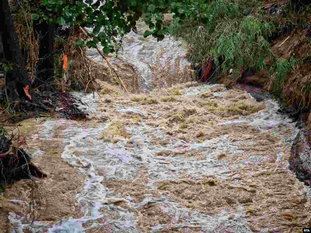 One of the roads leading into Tsarevo has been closed as floodwaters swept away bridges and triggered landslides. &nbsp;