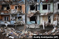 An apartment building in Zaporizhzhya, Ukraine, after a Russian air attack on March 22.