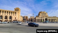 Republic Square in Yerevan (file photo)