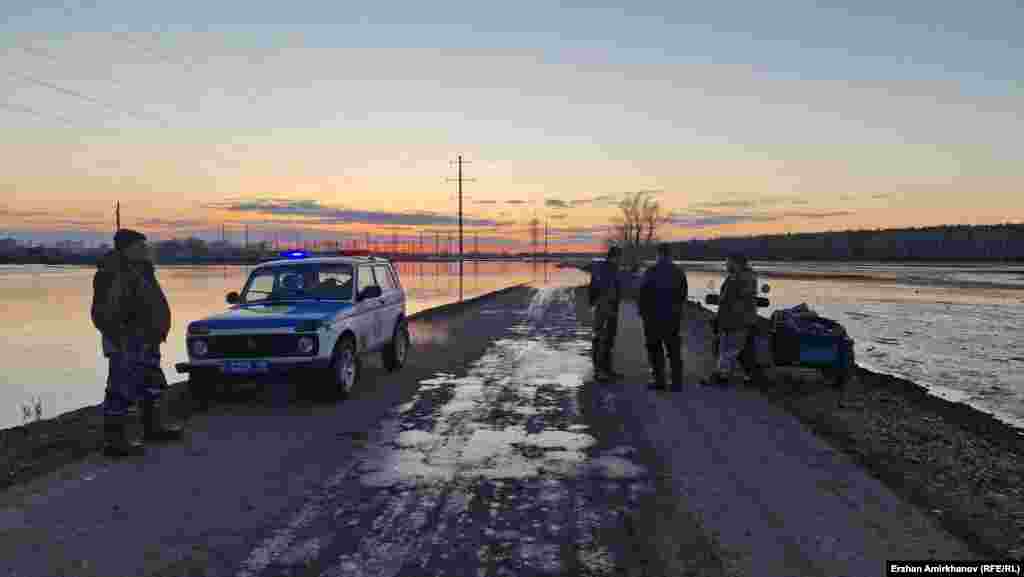 In some of the worst flooding in recent memory, more than 114,000 people have been evacuated from their homes in Kazakhstan as floodwaters continue to rise across the region. Unusually warm weather after heavy winter snowfalls caused the sudden melting of snow, which in turn led to the rapid swelling of rivers.