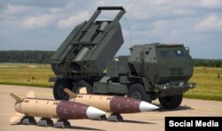 Ракеты ATACMS и реактивная система залпового огня M142 HIMARS