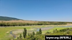 Почти пересохшая срединная часть Белогорского водохранилища. Начало августа 2024 года.