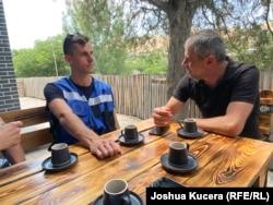 EUMA monitor Thomas Tartarin speaks with Magak Hovannisian, a resident of the Armenian village of Zaritap, about the security situation there.