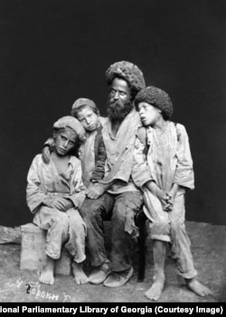 Mountain Jews. The location of the photo is not noted, but the Persian-speaking ethnic group was largely found in the regions of today's Azerbaijan and Russian North Caucasus.