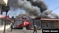 Video posted on social media showed black smoke rising from the Surmalu market, which is a sprawling complex where, among other things, fireworks and other pyrotechnics are sold.