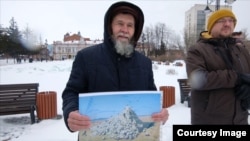 Stanislav Karmakskikh was holding a print of a 19th-century painting by Vasily Vereshchagin called The Apotheosis Of War when he was bundled away by police and eventually fined 45,000 rubles ($420). 