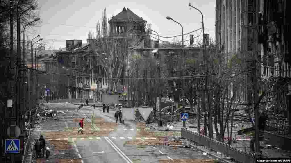 A view down a street in the center of Mariupol on April 12