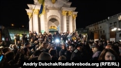 People rally against the Steinmeier Formula on Independence Square in Kyiv on October 1.