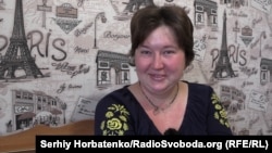 Izyum resident Inga describes how, under Russian occupation, there was no news of the outside world. That is, until she strung copper to her headphones and mobile phone and managed to access an RFE/RL radio station. "It gave us hope," she says.