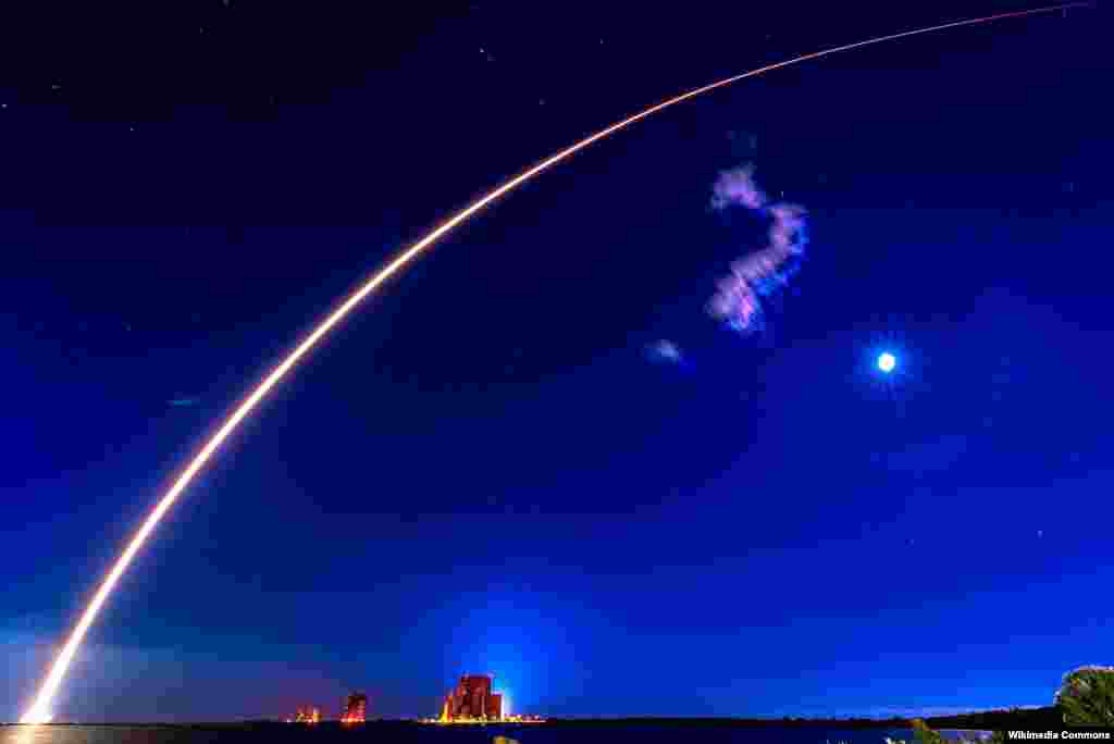 A SpaceX Falcon 9 rocket carrying Starlink satellites lifts off from Cape Canaveral in Florida in January. On October 15, Musk publicly&nbsp;backed off&nbsp;from his request for help with funding, saying: &quot;The hell with it...even though starlink is still losing money &amp; other companies are getting billions of taxpayer $, we&#39;ll just keep funding ukraine govt for free.&quot;