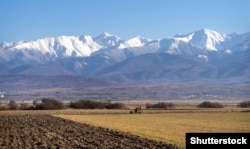 The Fagaras Mountains form a vast natural barrier between southern Romania and the country's Transylvania region.