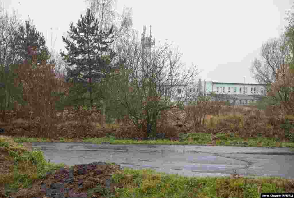 A monument outside a Soviet military base near Milovice, just northeast of Prague Following the Velvet Revolution of 1989, Soviet troops completed their withdrawal from the base in 1991.&nbsp;