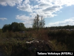 This patch of waste ground was supposed to be a school by now.