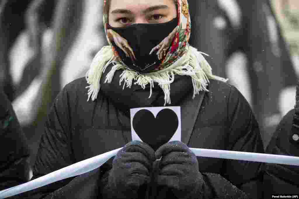 A Navalny supporter on the Arbat in Moscow