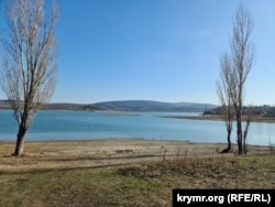 Фото оголившегося острова на Симферопольском водохранилище