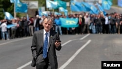 Crimean Tatar leader Mustafa Dzhemilev was prevented from entering Crimea in May.