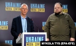 Tiny Kox (left) met with Ruslan Stefanchuk, the speaker of the Ukrainian parliament, in Lviv on April 6.