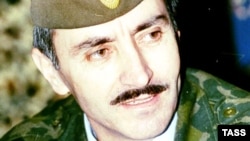 Dzhokhar Dudayev in 1995 