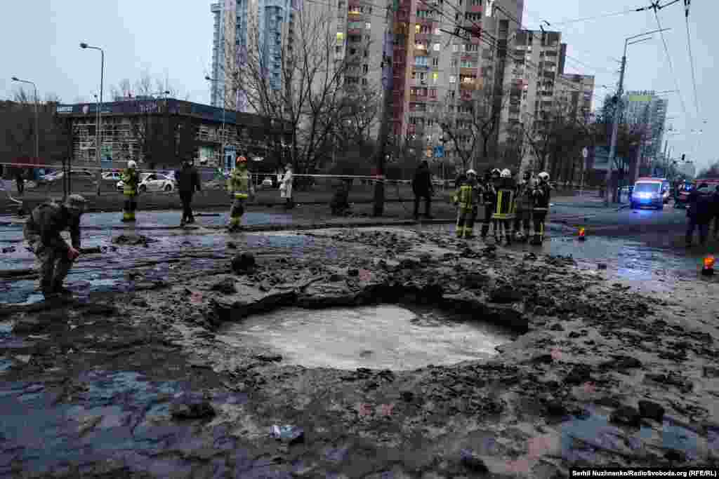 A crater at the site of the Russian attack near the Lukyanivska subway station in Kyiv on January 18, 2025.&nbsp;