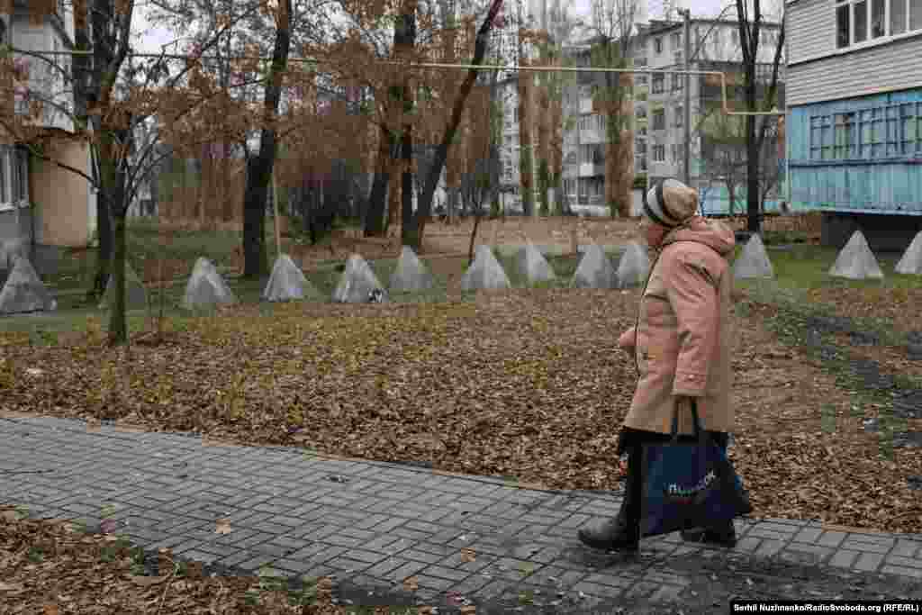 A woman walks through a suburb of Pokrovsk in early December. In the early days of the full-scale Russian invasion my colleagues and I had based ourselves in Pokrovsk, where cafes, restaurants, and shopping centers offered a respite from the front lines. Now we are watching it die. Since 2022, I&rsquo;ve seen many cities overtaken by war. Some fall quickly and disappear from the headlines, others hold on to the bitter end: Syevyerodonetsk, Lysychansk, Soledar, and others familiar only to the military and journalists. Now Pokrovsk is on that list.