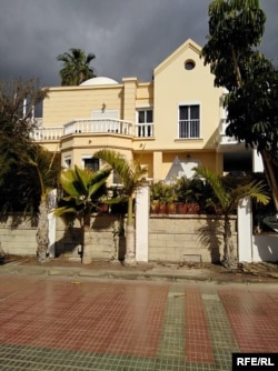 The two-floor villa near the beach in the town of Adeje that is registered to Dmitry Sokolsky, Alyona Sokolskaya's son from her first marriage.