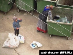 Police have been deployed to round up beggars, the homeless, and those coming from villages to scavenge for discarded food or look for odd jobs. (file photo)