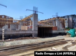 Contruction on a makeover of a university building in North Mitrovica.