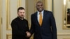 Ukrainian President Volodymyr Zelenskyy (left) and British Foreign Minister David Lammy (file photo)