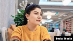 Rukhshona Hakimova, a 31-year-old independent journalist who has worked for a variety of media outlets, is awaiting a verdict in a closed-door trial on undisclosed charges in Dushanbe.