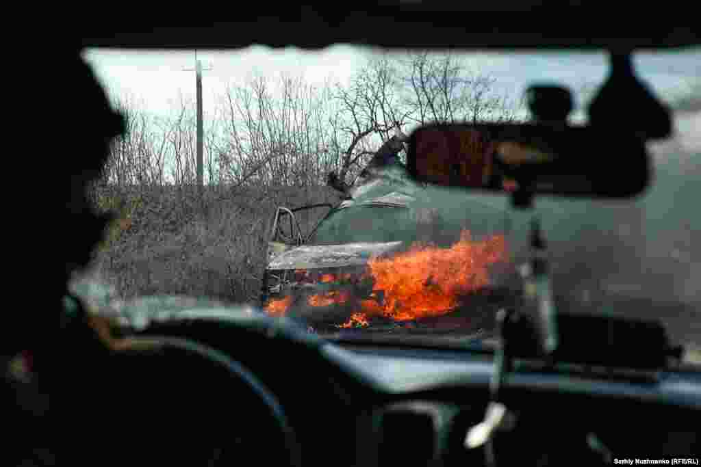 After capturing Avdiyivka, Russian troops moved onward. This photo was taken on the road between Avdiyivka and the village of Berdychi in November 2023. The occupation of Berdychi was confirmed by the Ukrainian Army in April 2024.