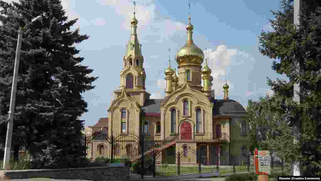 The same Maryinka Church, photographed in August 2014.&nbsp; After Russia launched its full-scale invasion of Ukraine in 2022, mass evacuations began and by March 2023 the city was completely uninhabited.