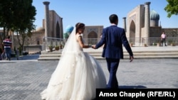 A wedding can easily cost up to $20,000 in Uzbekistan, where people earn an average of between $100-$300 a month. 