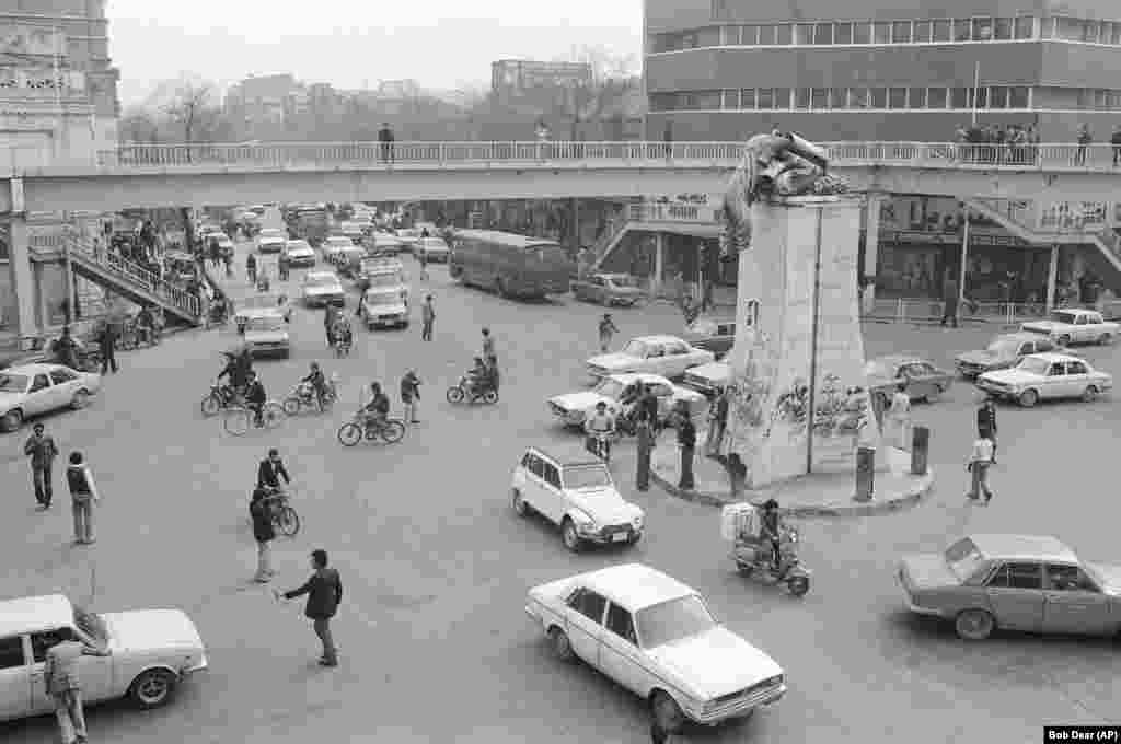 A toppled statue of the Shah in a Tehran traffic circle on January 18, 1979.&nbsp;