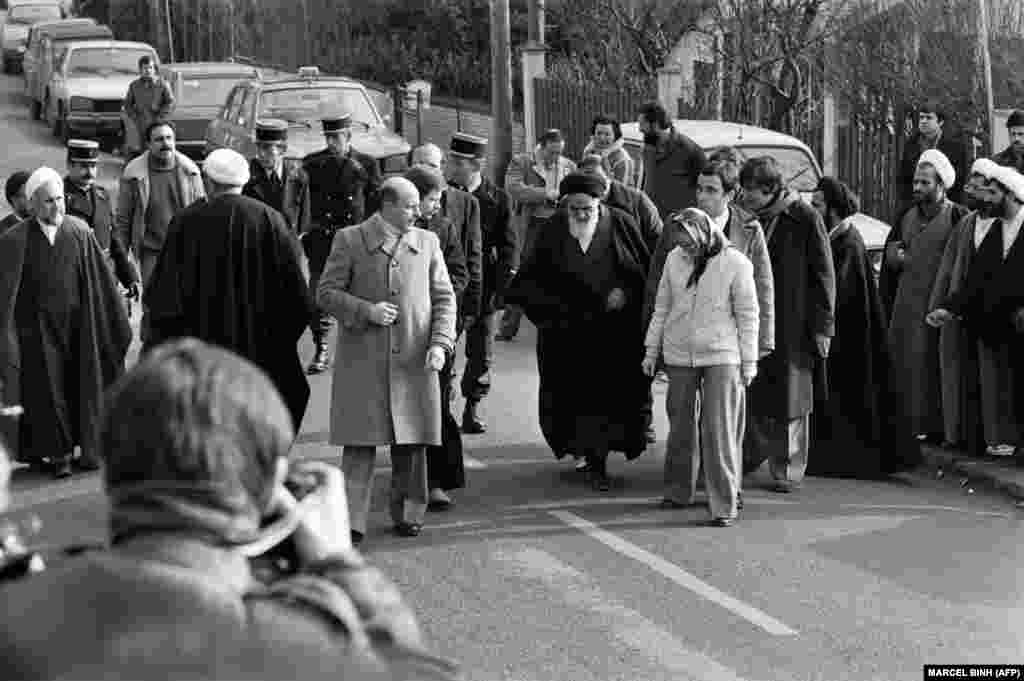 Ayatollah Ruhollah Khomeini&nbsp;leaves his villa in Neauphle-le-Chateau, near Paris, on January 31, 1979, to board an Air France jet bound for Tehran.