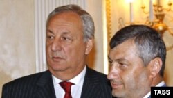 Sergei Bagapsh and Eduard Kokoity (right), self-styled presidents of Abkhazia and South Ossetia, in Moscow on August 14